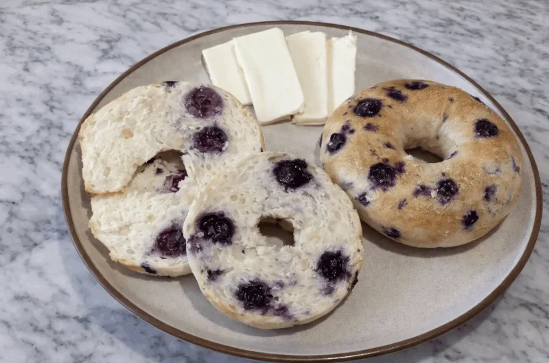 Easy 2-Ingredient Blueberry Bagels (No Yeast)