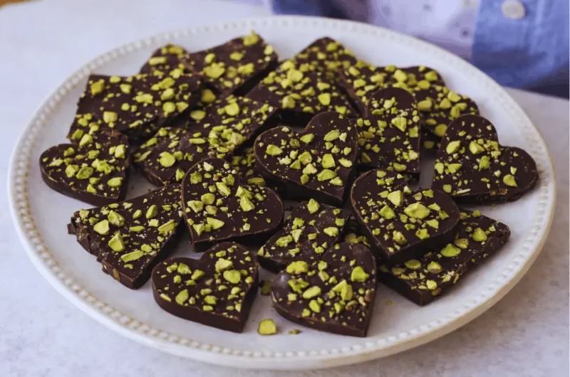 Pistachio Dark Chocolate Heart Bark (3 Ingredients)